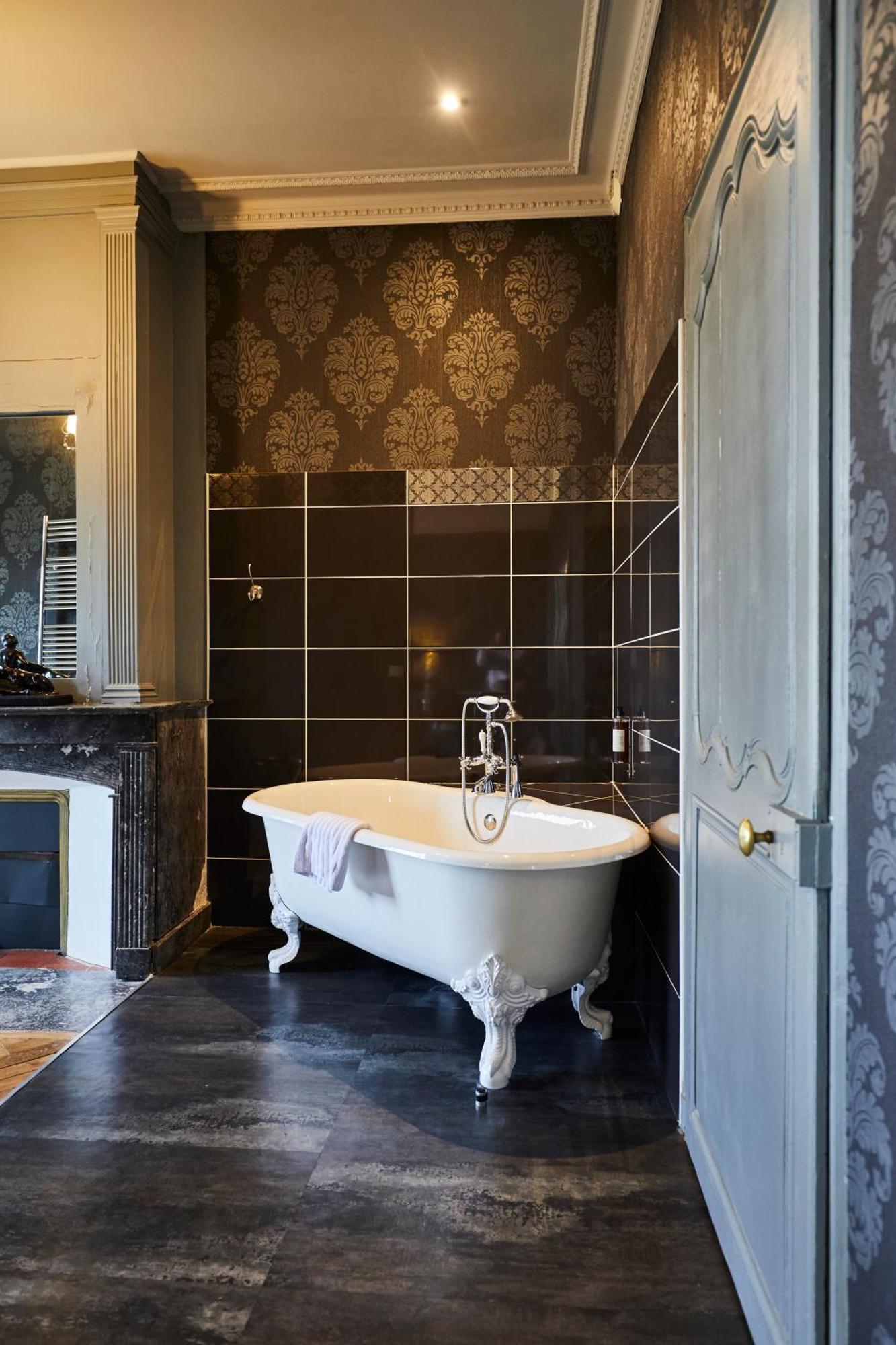 Hotel Restaurants & Spa Perier Du Bignon Laval  Eksteriør billede